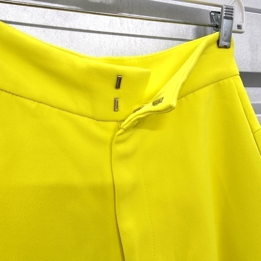 Elliatt Collective Mesmerize Lemoncello Barbiecore Bermuda Shorts - Picture 5 of 7